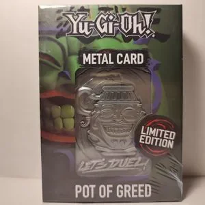 YU-GI-OH! - Soldat du Lustre Noir - Carte en métal plaqué or collector
